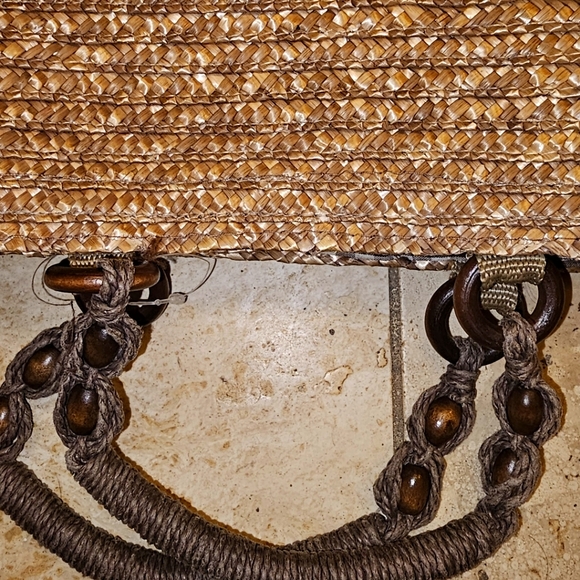 Croft and Barrow straw bag with macrame handle - Picture 1 of 10